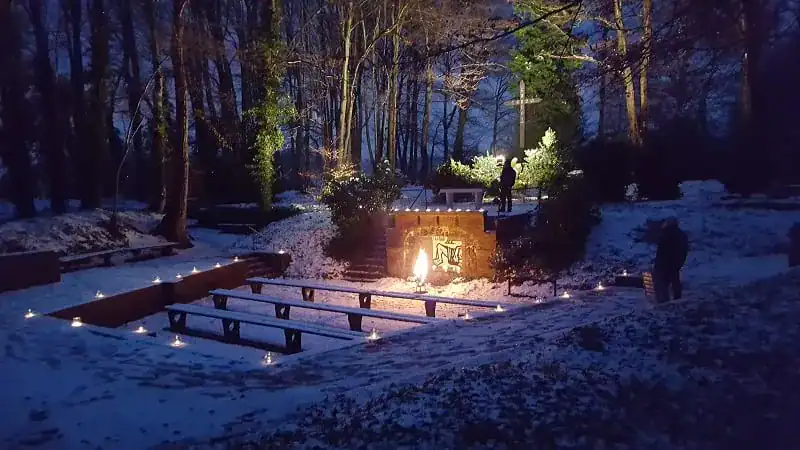 Kreuzgarten im Schnee