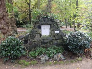 12. Kreuzwegstation: Jesus stirbt am Kreuz