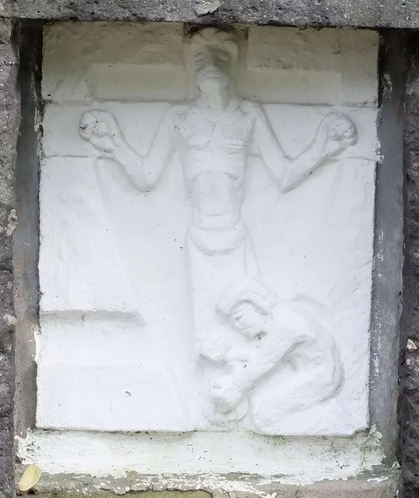 Kreuzgarten Station 11 Relief 1920w