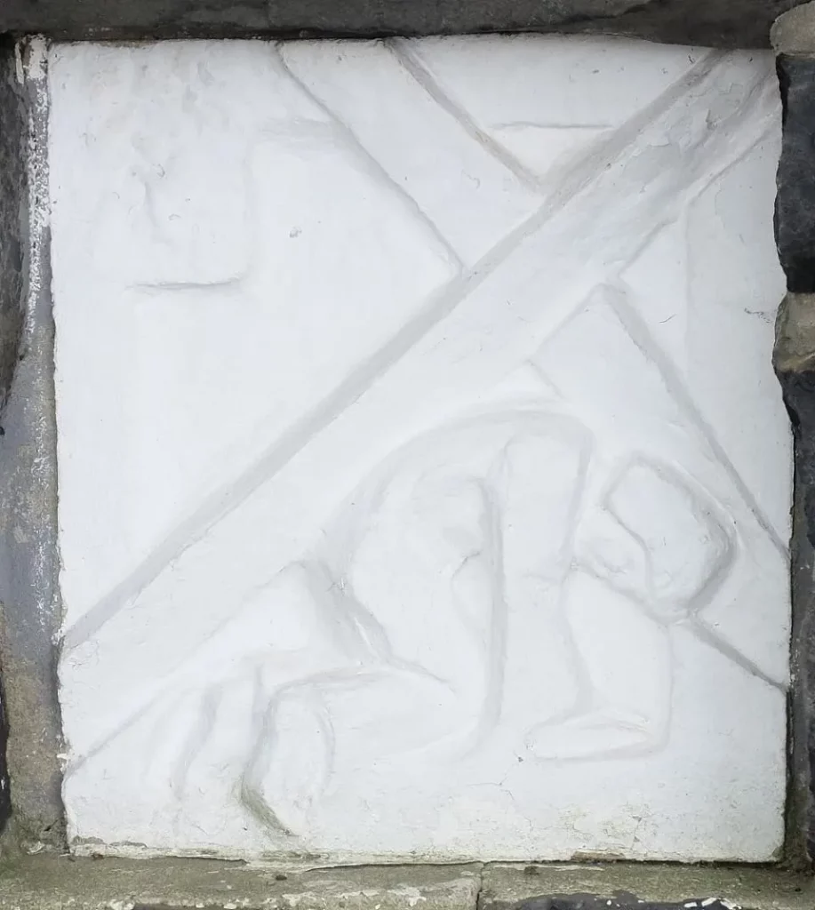 Kreuzgarten Station 7 Relief 7a9bdf9a 1920w